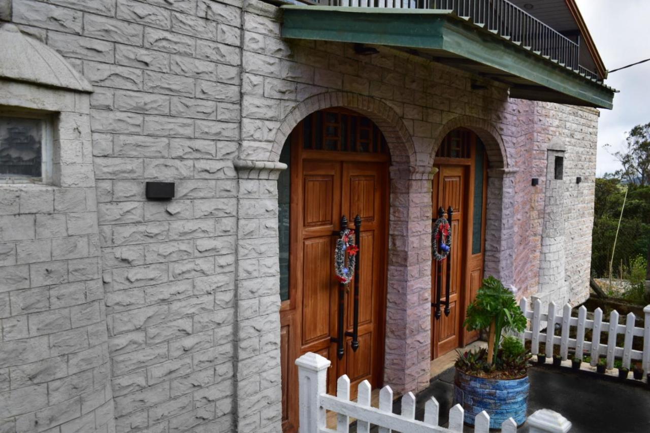 Newbury Villa Νουβάρα Ελίγια Εξωτερικό φωτογραφία